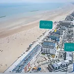 Vue Au Coeur De Malo Les Bains Pieds Dans L Eau * Dunkirk