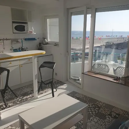 Vue Au Coeur De Malo Les Bains Pieds Dans L Eau شقة Dunkirk