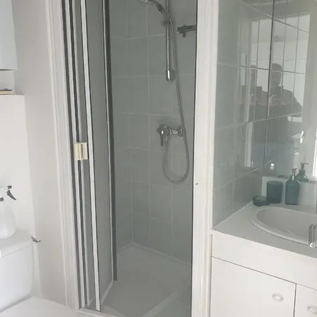 Vue Au Coeur De Malo Les Bains Pieds Dans L Eau *