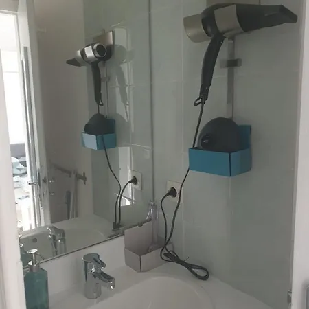 Vue Au Coeur De Malo Les Bains Pieds Dans L Eau