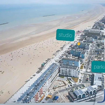 Vue Au Coeur De Malo Les Bains Pieds Dans L Eau * Dunkirk